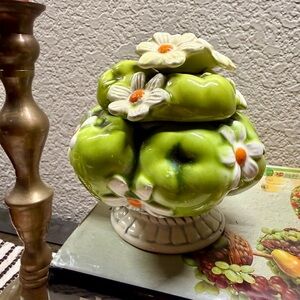 Vintage INARCO Green Apple & Daisy 1967 Sugar Bowl with Lid